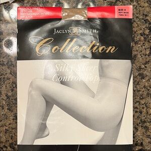 Jaclyn Smith Collection Silky Sheer Control Top Pantyhose - Soft Beige